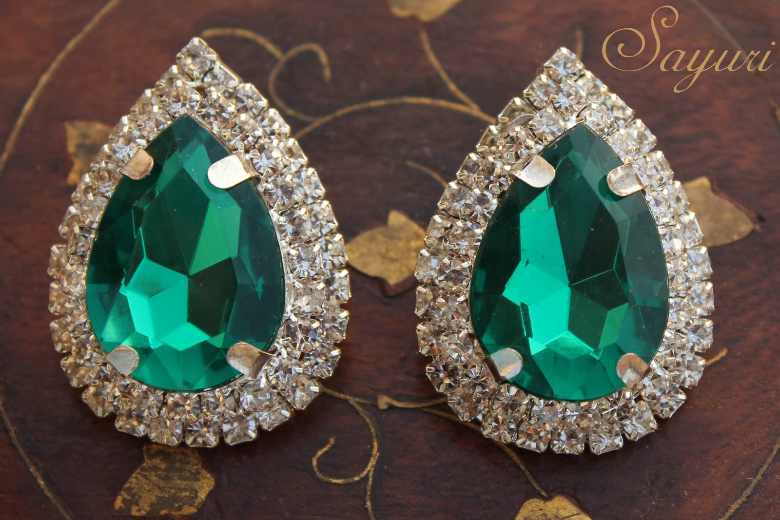 Gemstones in Green - part 1 - Sayuri