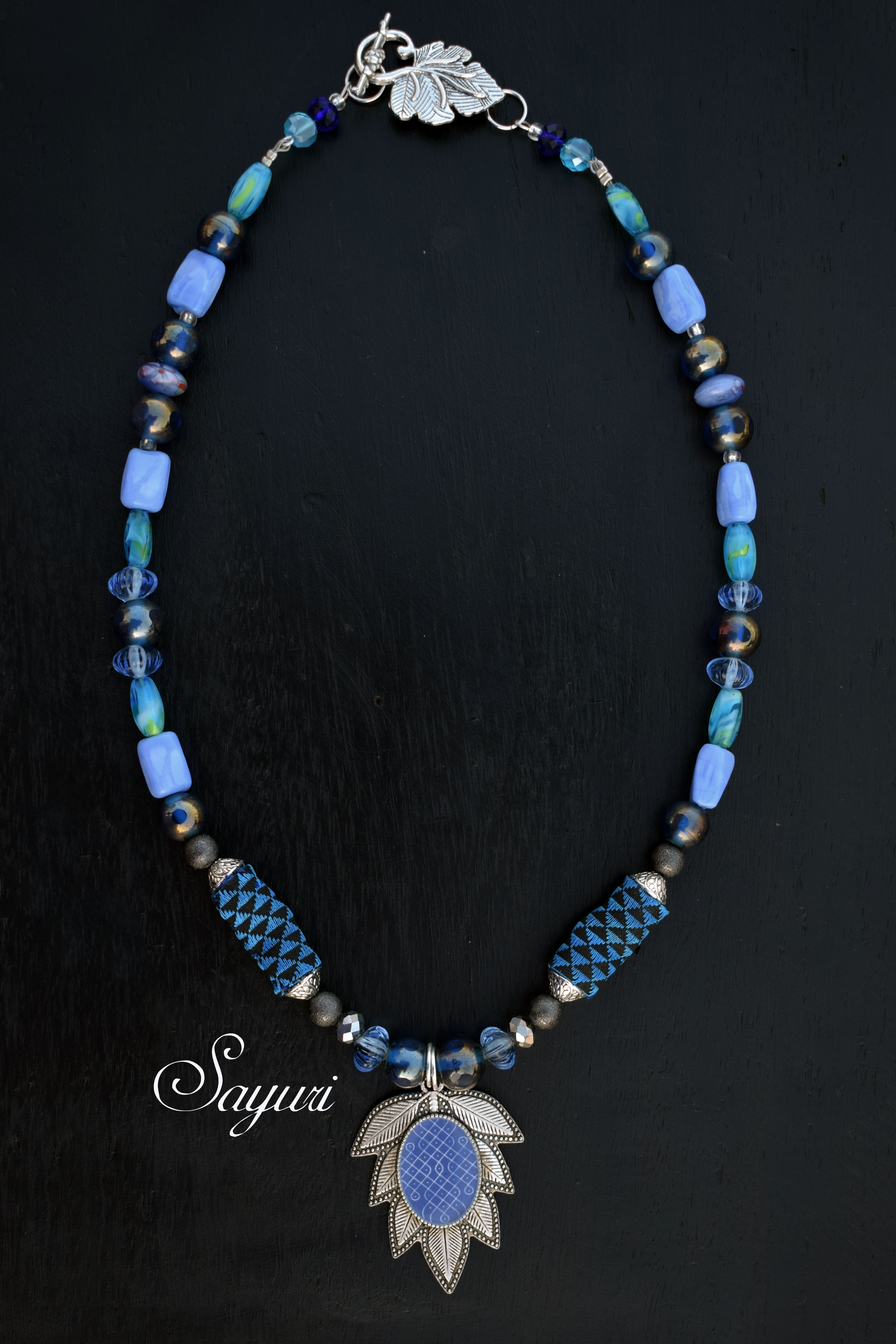blue leaf necklace