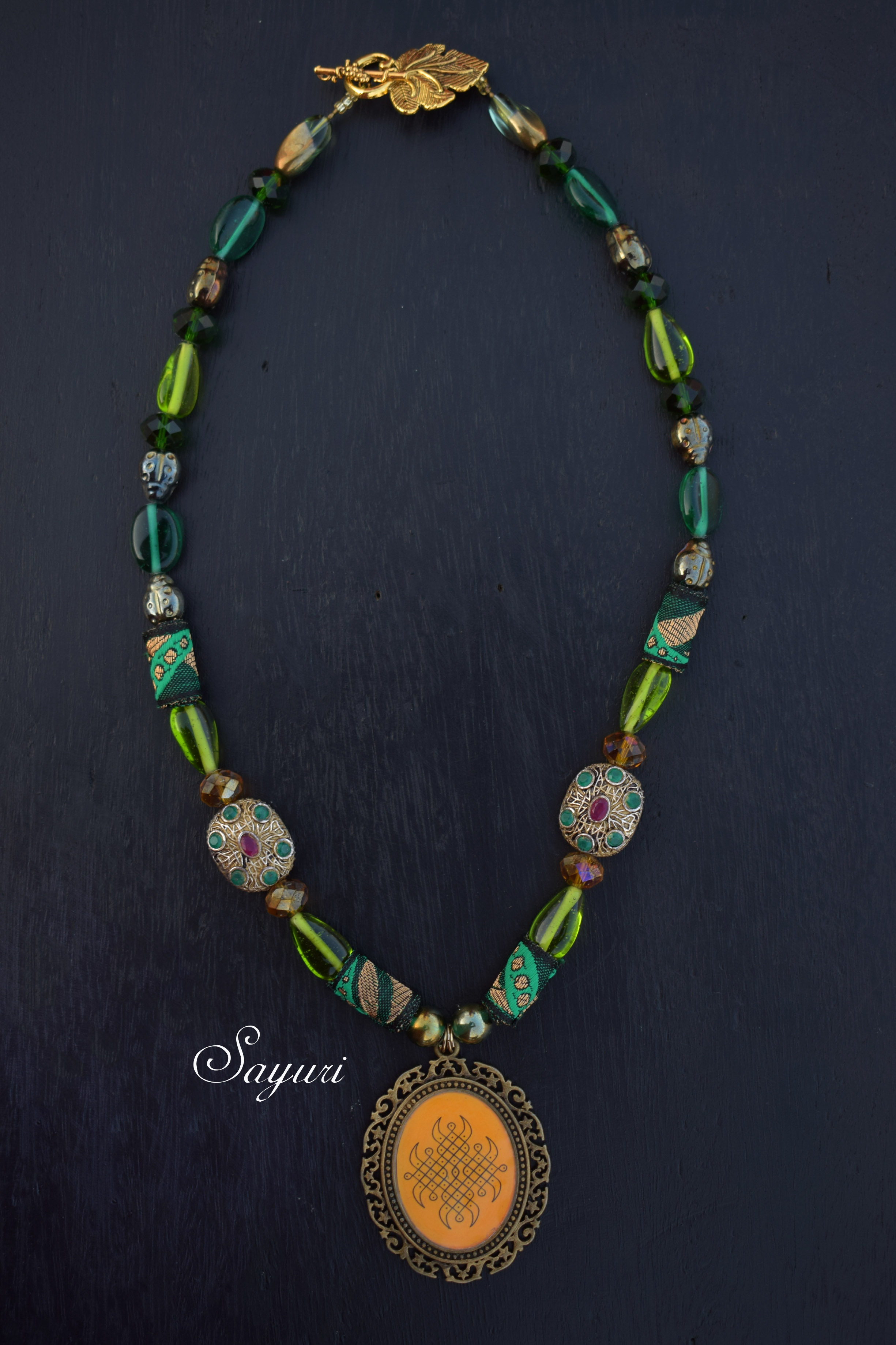 Analogous Pulli Kolam necklaces - Sayuri