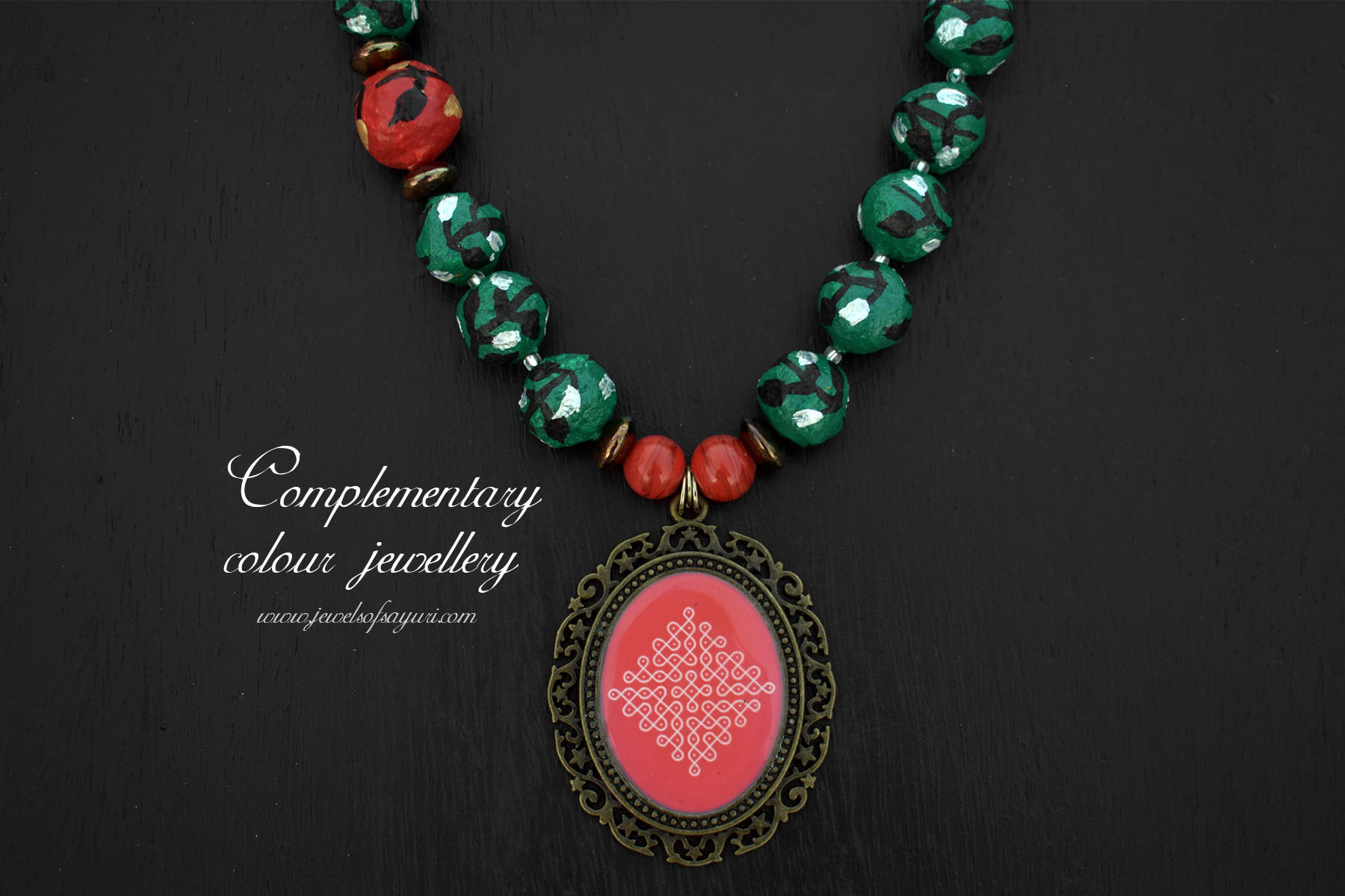 Complementary colour jewellery