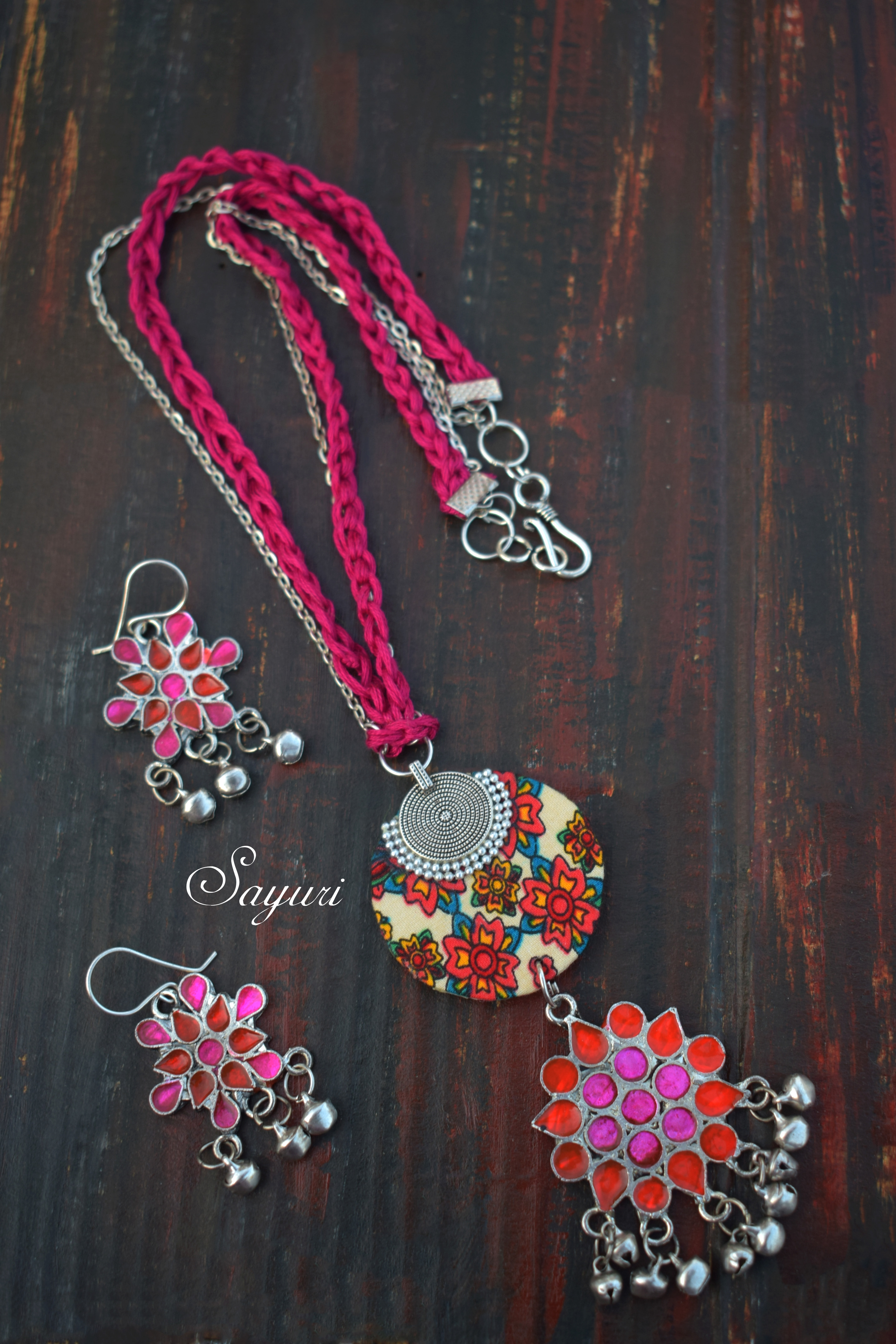 Pink Afghani pendant necklace earrings