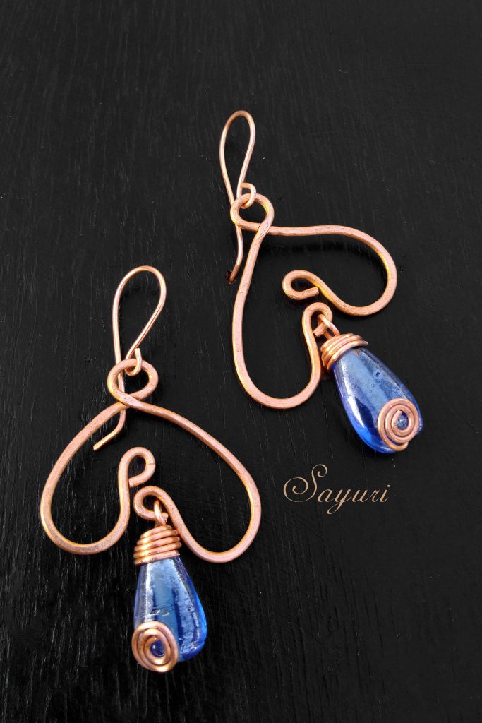 wire copper earrings blue