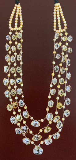 Necklace of diamond beads 