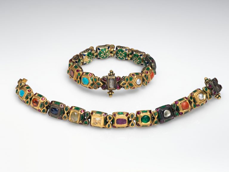 What is Navaratna jewellery - Sayuri
