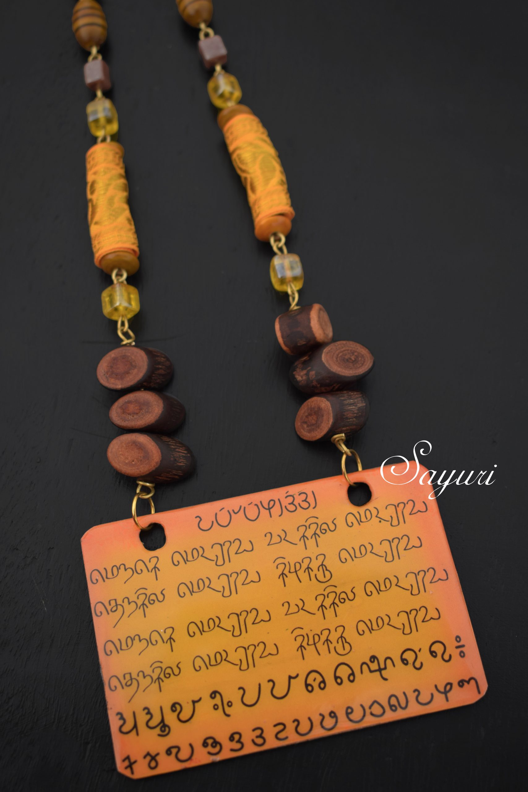 Tamil Vatteluthu necklace