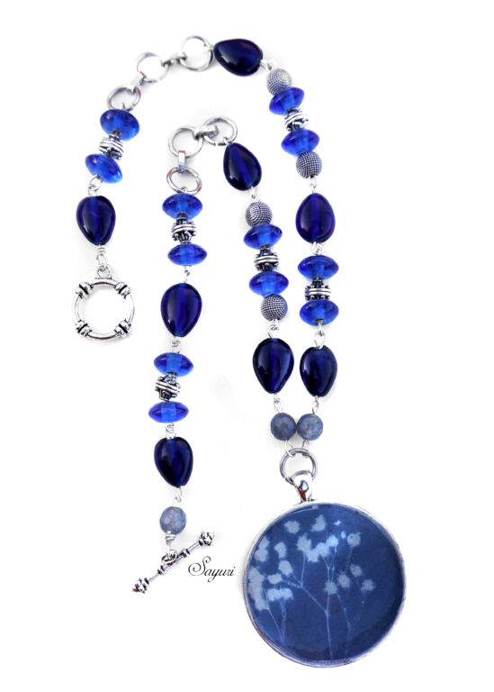 cyanotype necklace wit hglass beads