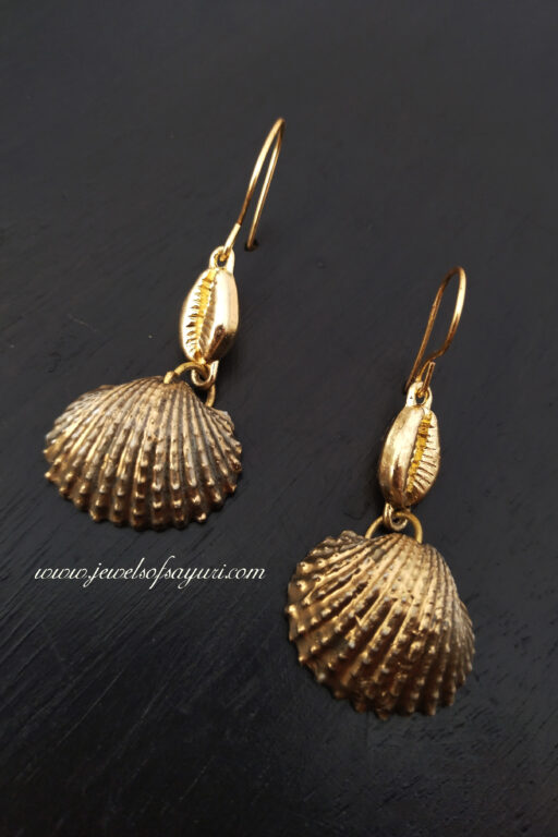 Buy Gold Shell Earrings, Clam Pearl Jewelry, Hoop Beach Earring, French  Rivera Jewelry, French Girl Online in India - Etsy