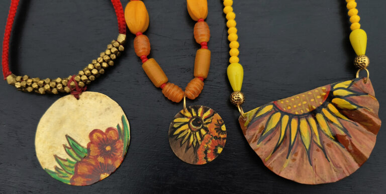 bloom necklaces