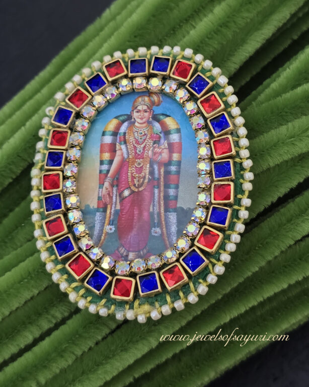 Andal Shrine Brooch Tutorial