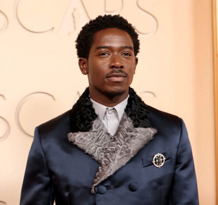 Brooches at Oscars 2026